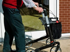 介護未経験者の年収はどのくらい？